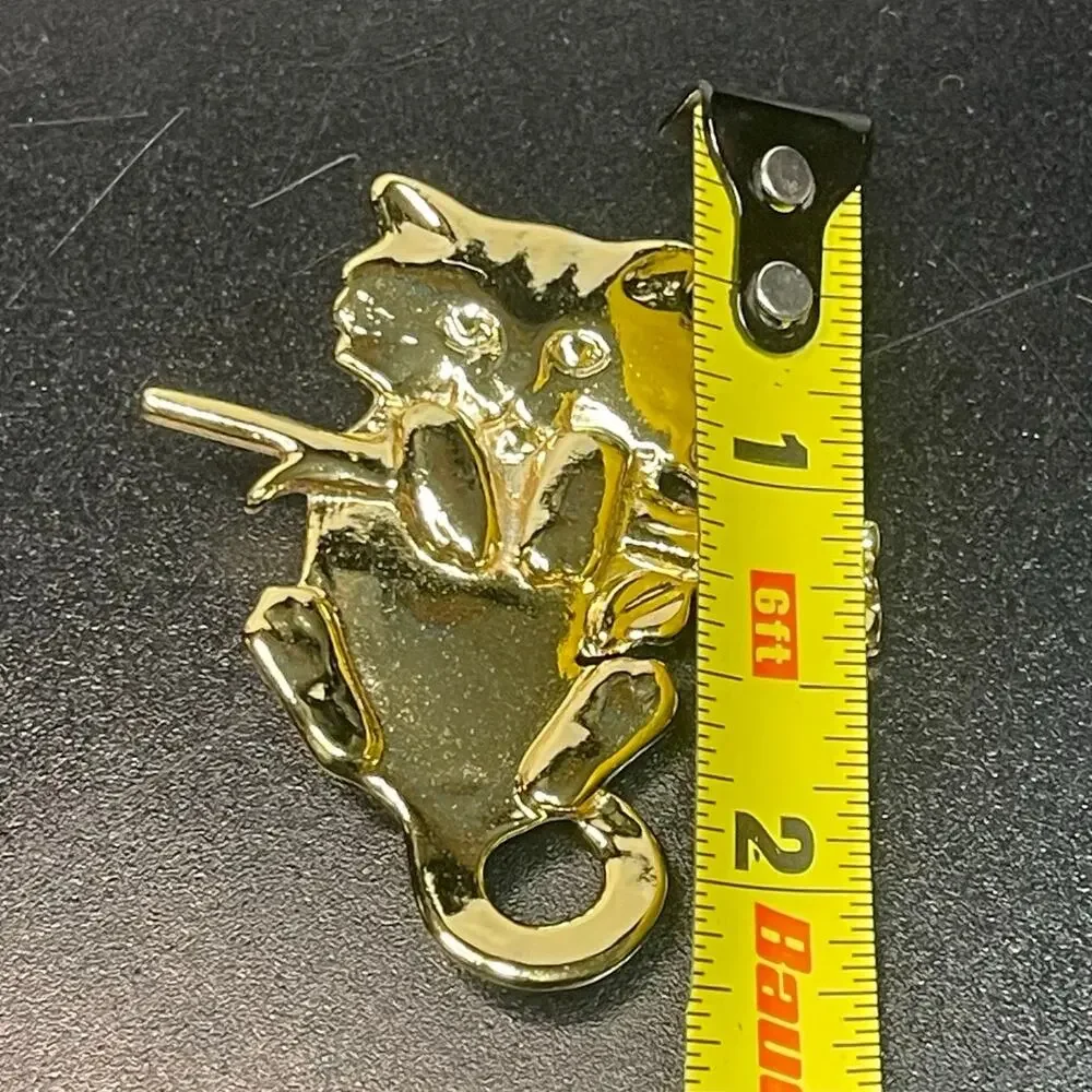 None and/or Unknown vintage gold